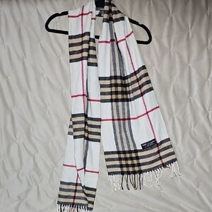 Elegant Checkered Men's Scarf in Black, White, and Red 100$Cashmere